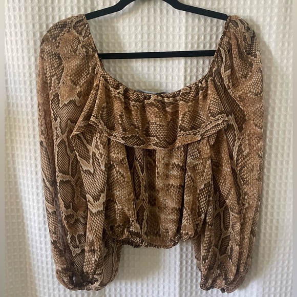 Zara Puff Sleeve Snake Print Top - Picture 2 of 4